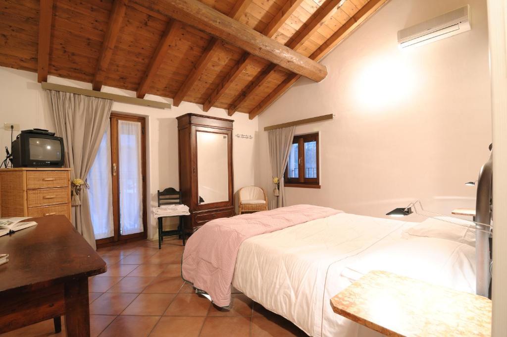 Tenuta Le Sorgive Agriturismo Villa Solferino Esterno foto